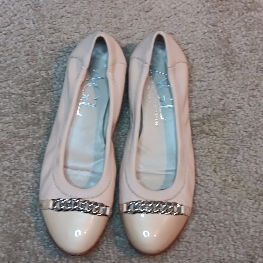 AGL Leather Pale Peach/Beige Flats. Sz.39(8)